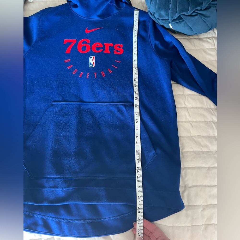 Philadelphia 76ers Nike Men’s L Spotlight Performance Hoodie Sixers Sweatshirt - Picture 6 of 8